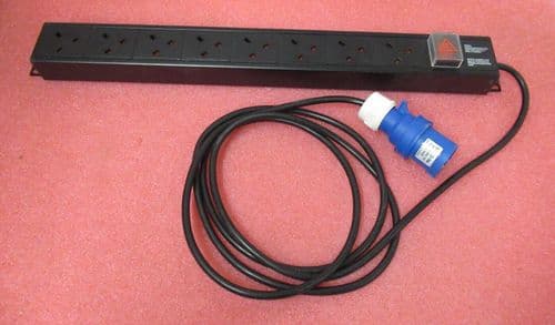 8 UK Output On/Off Switch Horizontal Powerstrip PDU 2.5M 1U 16A Commando Plug