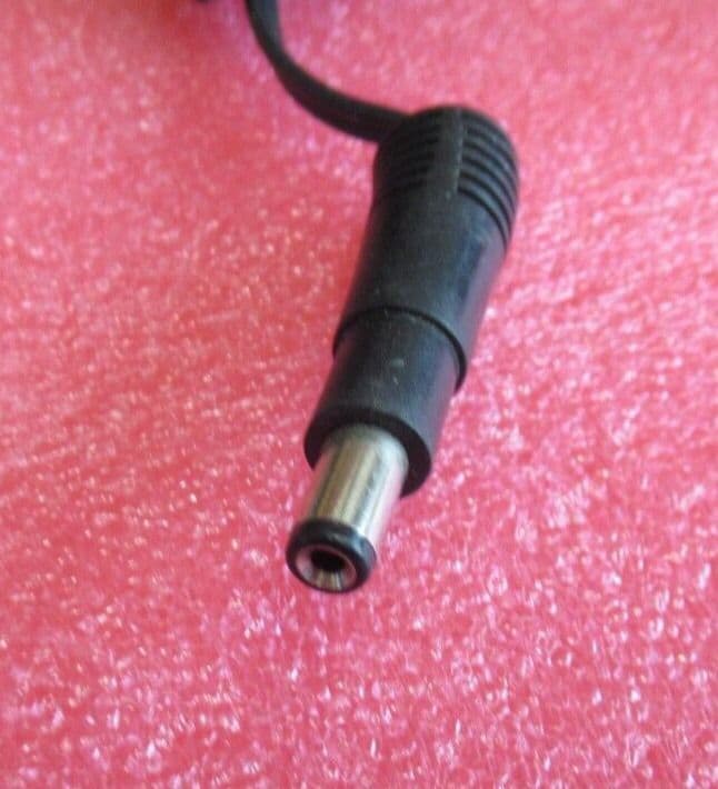 A&D Instruments TB124U UK Plug Negative Polarity AC Power Adapter 3 6W