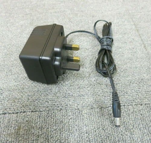 AC / DC Power Adapter UK Plug 6W 7.5V 800mA - Model YHD41-0750800G