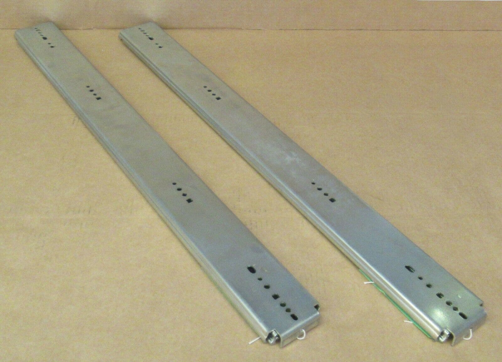 Accuride Heavy Duty Drawer Slides Sliding Rails DZ93080030L