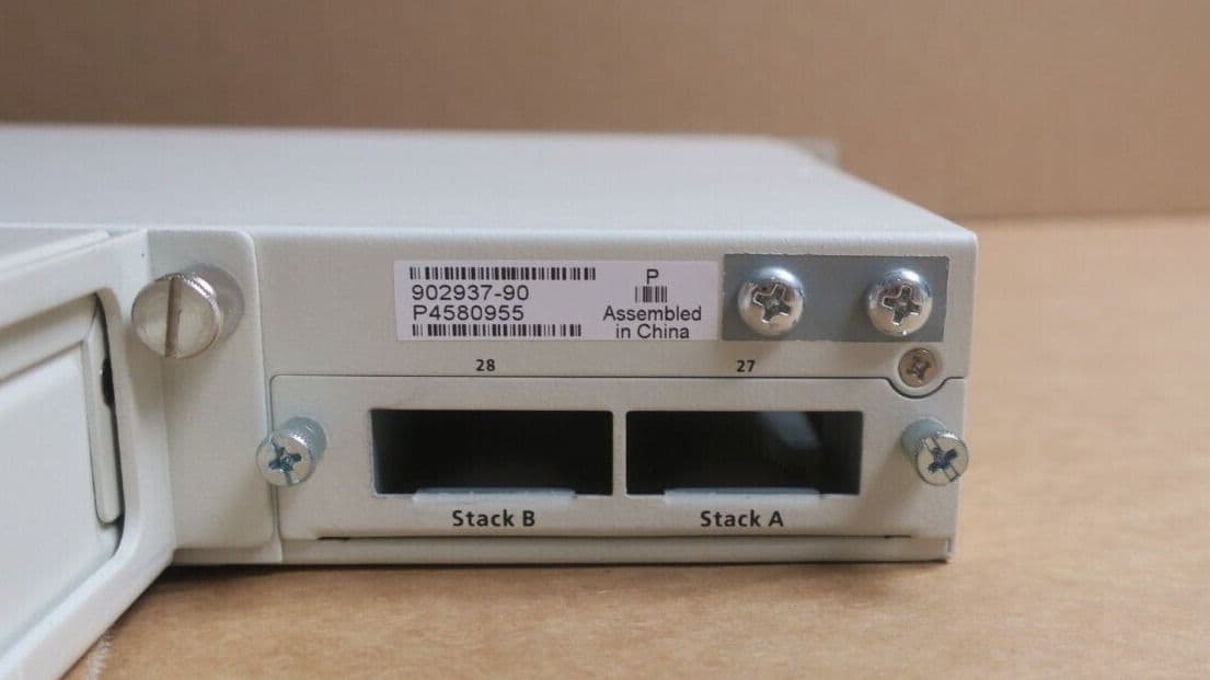 Alcatel Lucent OmniSwitch OS6850E 24X 20x 1G Base T 4x Combo Port 2x alcatel-lucent-omniswitch-os6850e-24x-20x-1g-base-t-4x-combo-port-2x