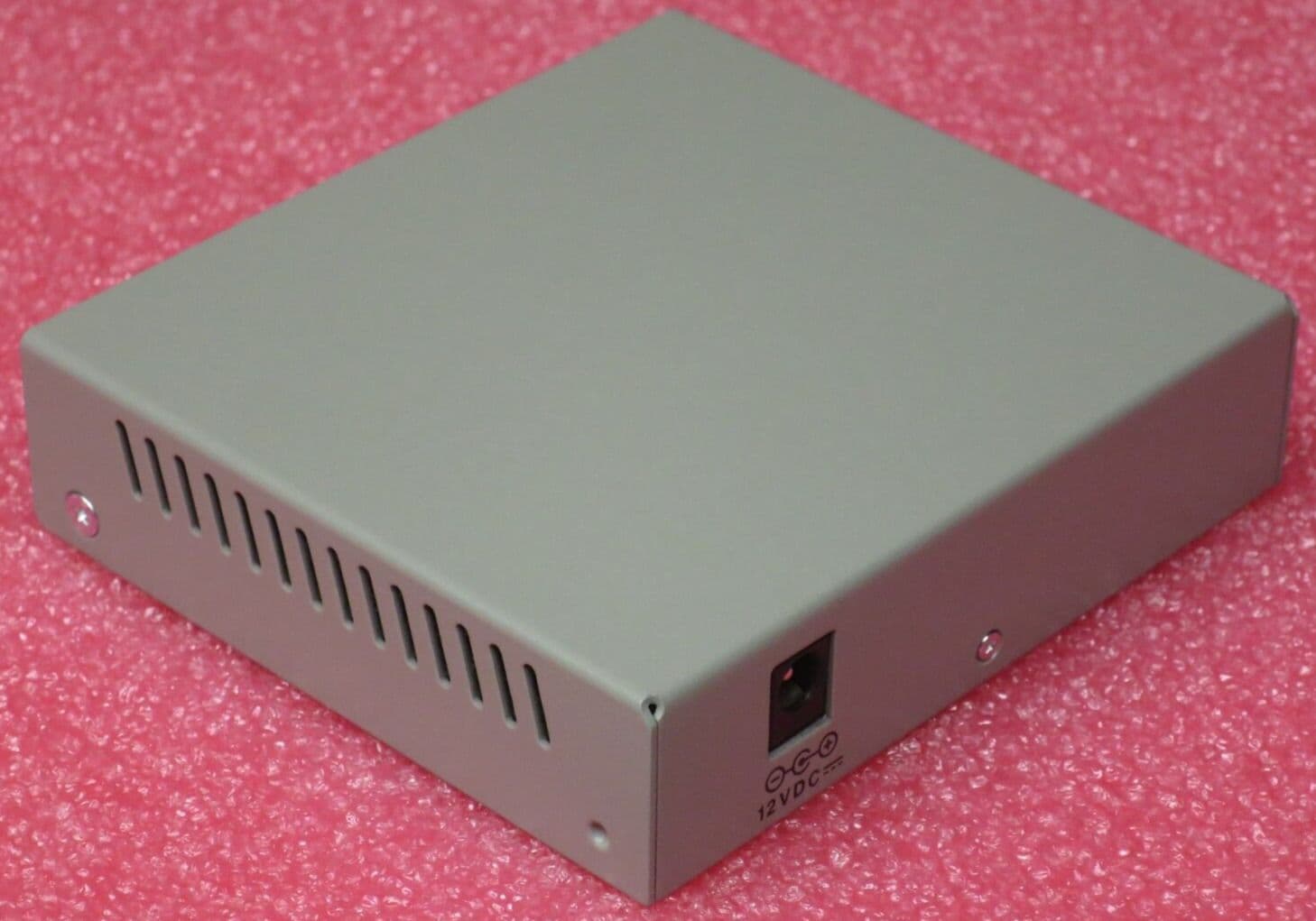 Allied Telesis AT-MC101XL 100Mb Fast Ethernet to 100Mb Fibre 2km Media ...