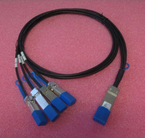 Amphenol 610640008 QSFP+ To 4x SFP+ 40GB 1.5M Stack Passive Copper Cable