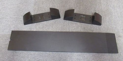 APC 870-2881 870-2424 Smart-Ups 3000 3U Pair Of Stabilizing Feet And Faceplate