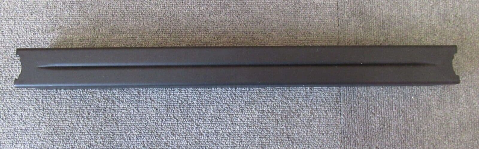 APC 874-0018 1U Black Plastic Rack Filler Cabinet Blanking Plate Panel