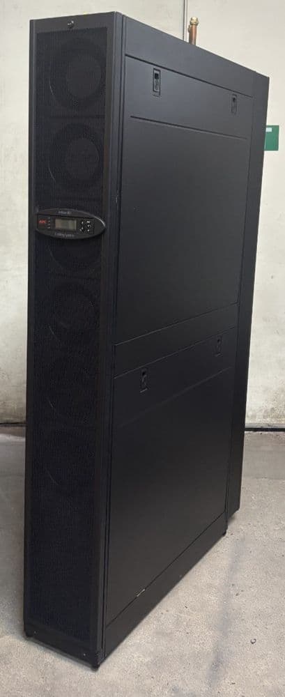 APC ACRD201 Inrow RD Rack Fluid Cooled Chiller 220-240V 50HZ 42U