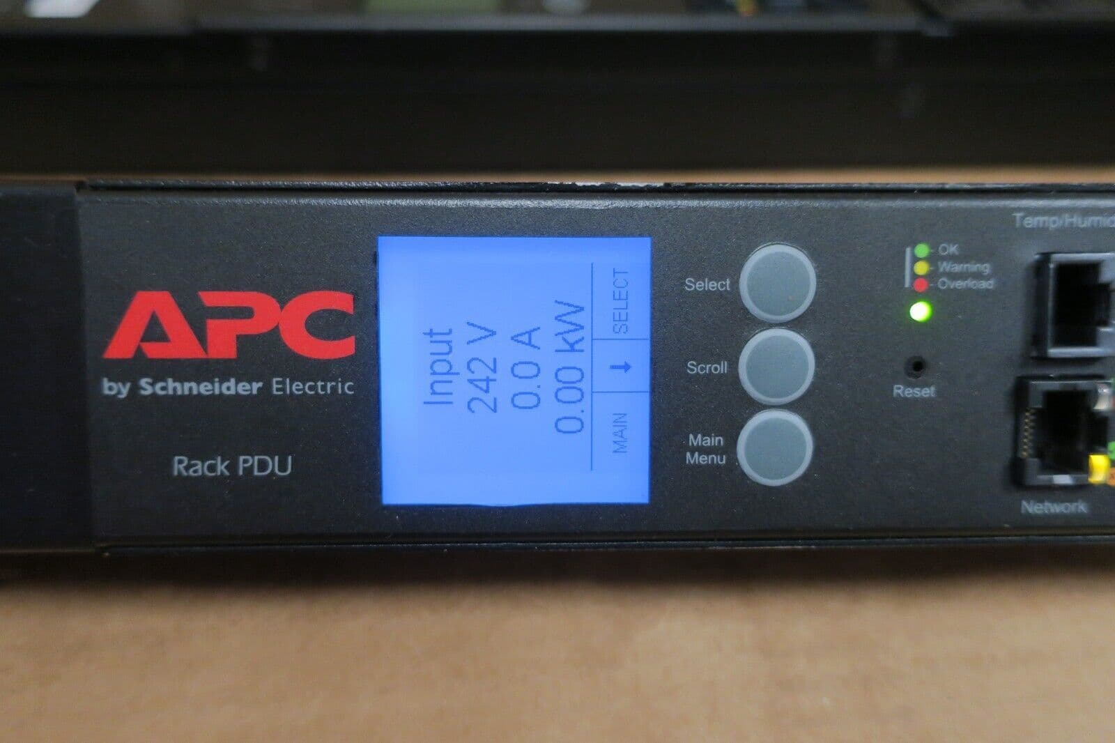 APC AP8853 Metered Rack 2G PDU 32A 230V 36xC13 6xC19 Power Distribution ...