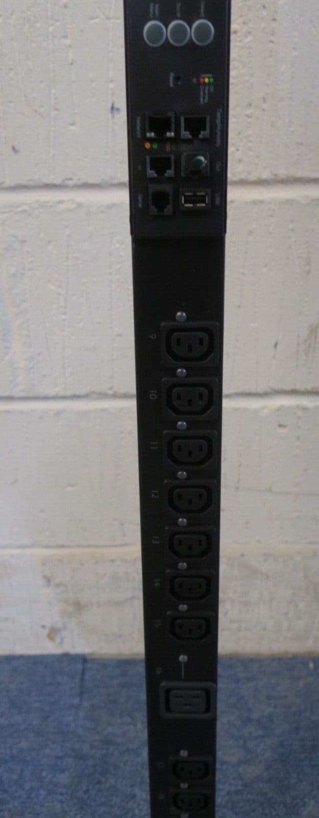 APC AP8959 Smart Switched Rack Power Strip PDU 2G ZeroU 16A 230V 21x ...