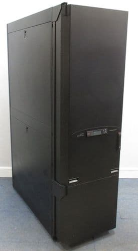 APC AR3300 NetShelter SX 42U + ACF115 Air Removal Unit Fan Chiller Rack Cabinet