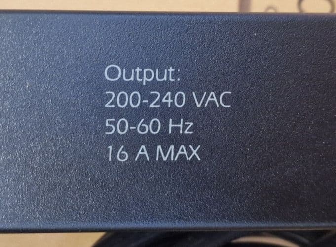 APC Basic Rack PDU AP7552 Vertical 0U Rack Power Distribution Unit
