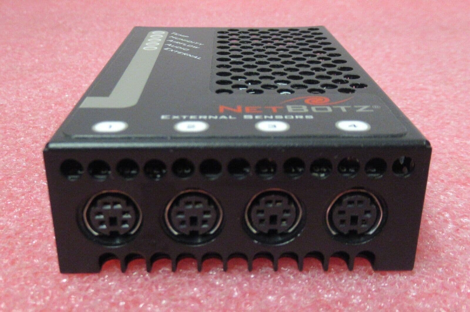 APC NBPD0122 NetBotz External Sensor Pod 120 Environment Monitoring Device