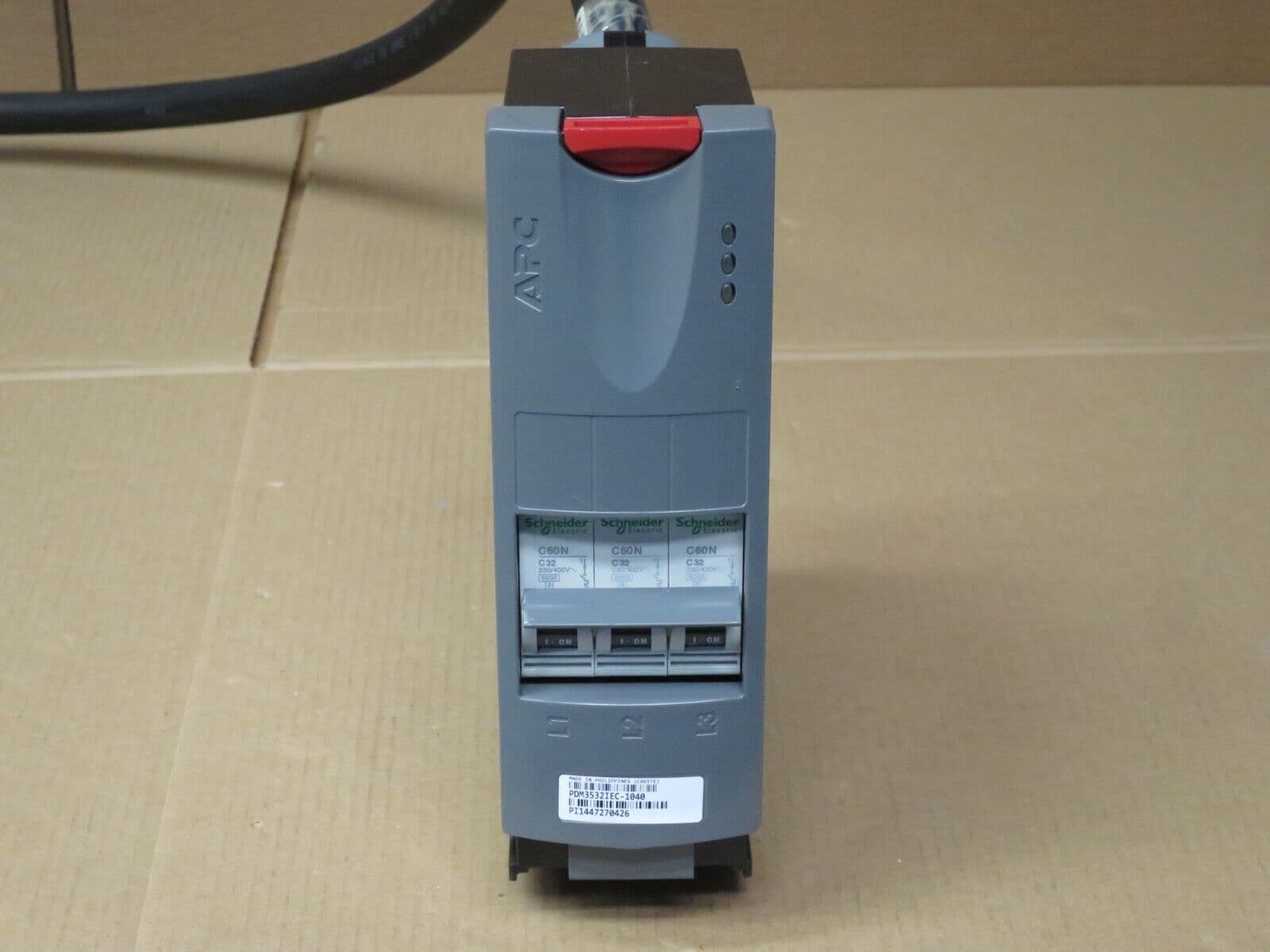 APC PDM3532IEC-1040 Power Distribution Module 3 Phase 3 Pole 5 Wire 32A ...