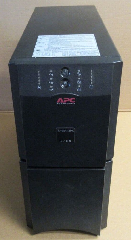 APC Smart-UPS 2200 Tower UPS for Servers New batteries installed SUA2200I