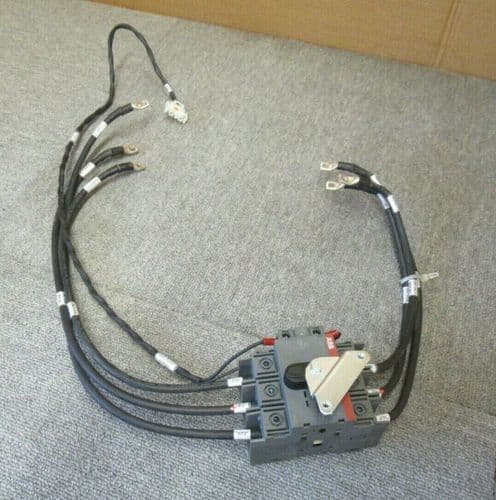 APC VT OT100F3/ABB 10-40 KVA Isolating Bypass Switch With Cables