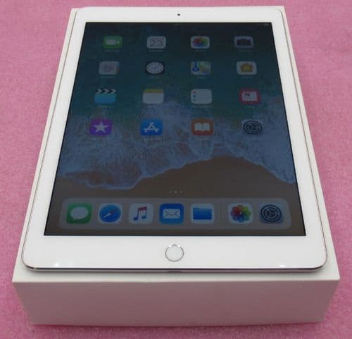 Apple iPad Air 2 16GB 9.7" 2014 Tablet Wi-Fi iOS Touchscreen  A1566 MGLW2B/A