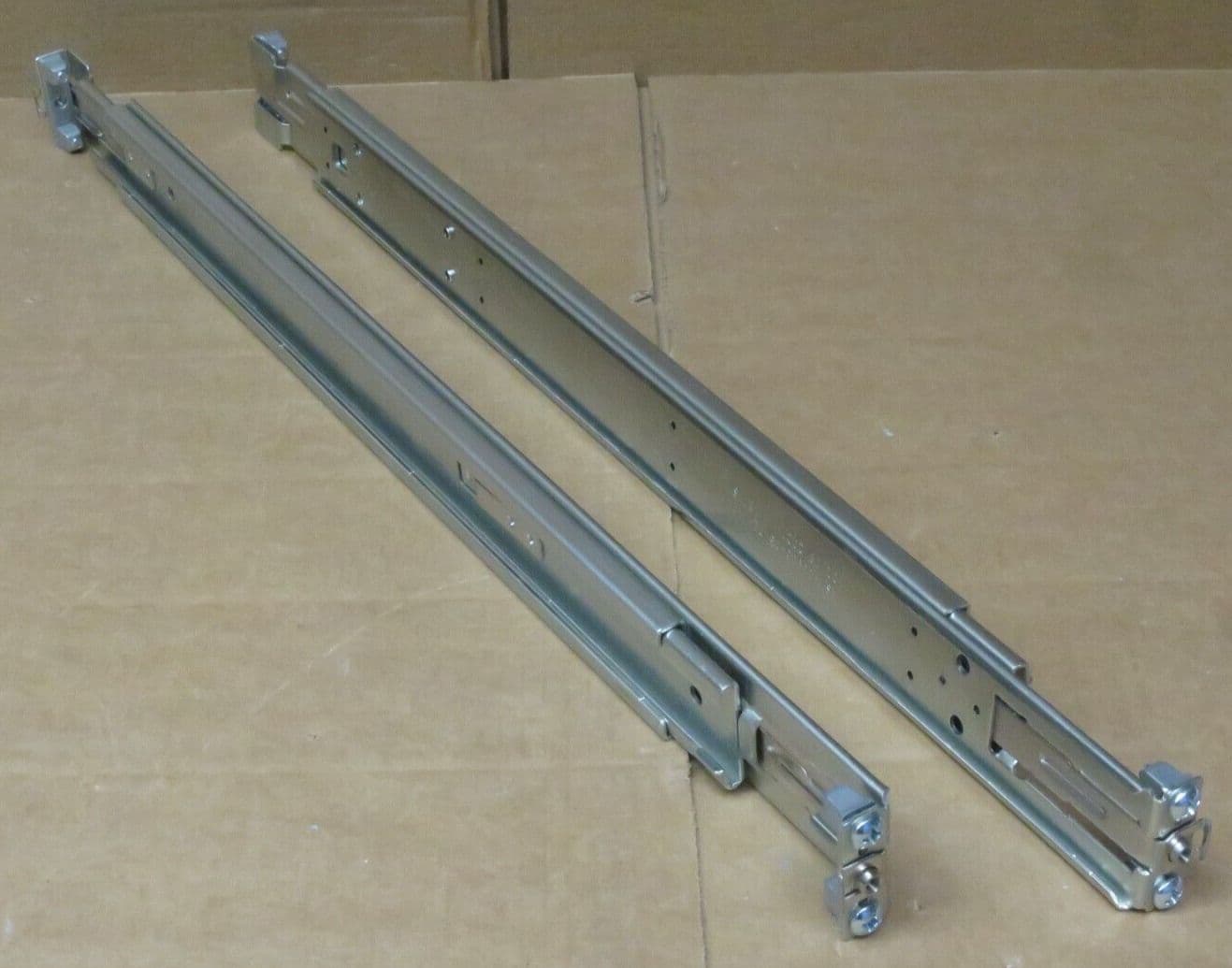 Arista ASY-00905-05 1U Rack Mount Rail Pair for Arista 7050QX Switches