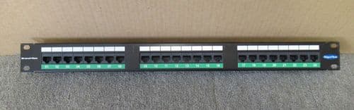 Brand-Rex GigaPlus Series 24 Port Cat5e RJ45 LSA Patch Panel UTP 1U Black