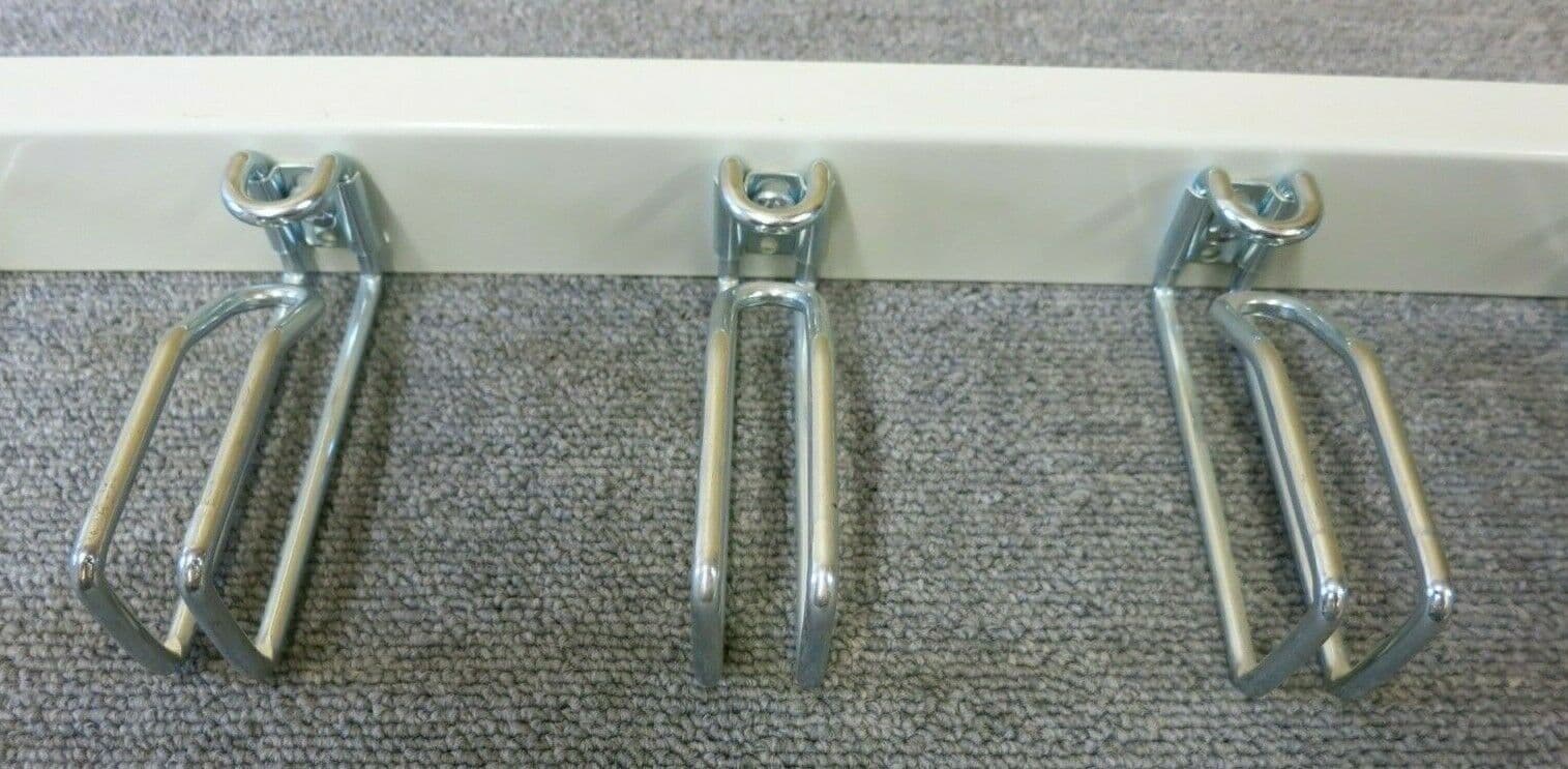 Cable Tidy Bar Vertical White 5 Ring / Hoops 19" 1U Data Rack