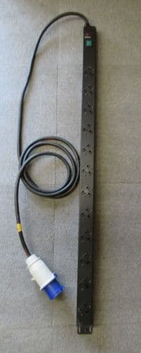 Cannon CP-XAR12-32 12 Way 13A UK Outlets Vertical Mount Right PDU With 32A Plug