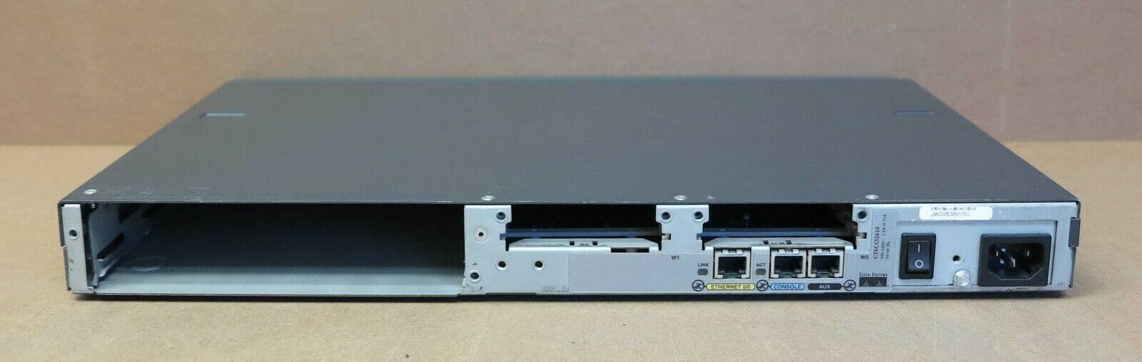 Cisco 2610 10/100Mbps Fast Ethernet Modular 1U Wired Network Rackmount ...