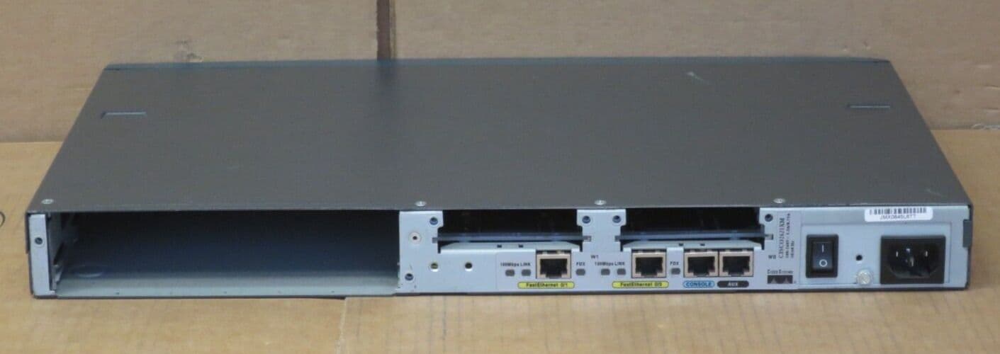 Cisco 2621XM Ethernet Router 10/100MB 2600 Series 1U Wired 240V