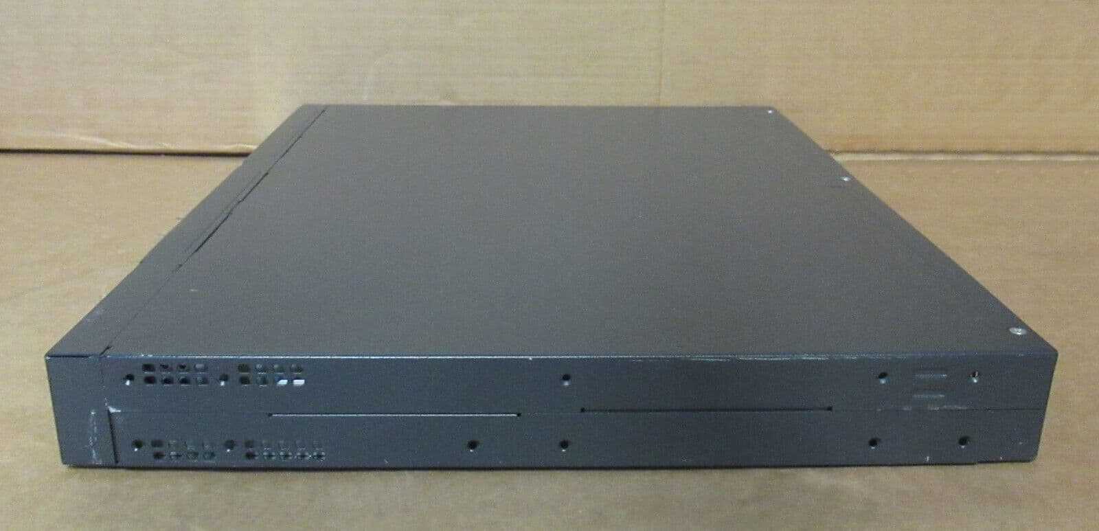 Cisco 3600 Series 3620 2-Slot Modular Access LAN WAN Router - 47-14928-02