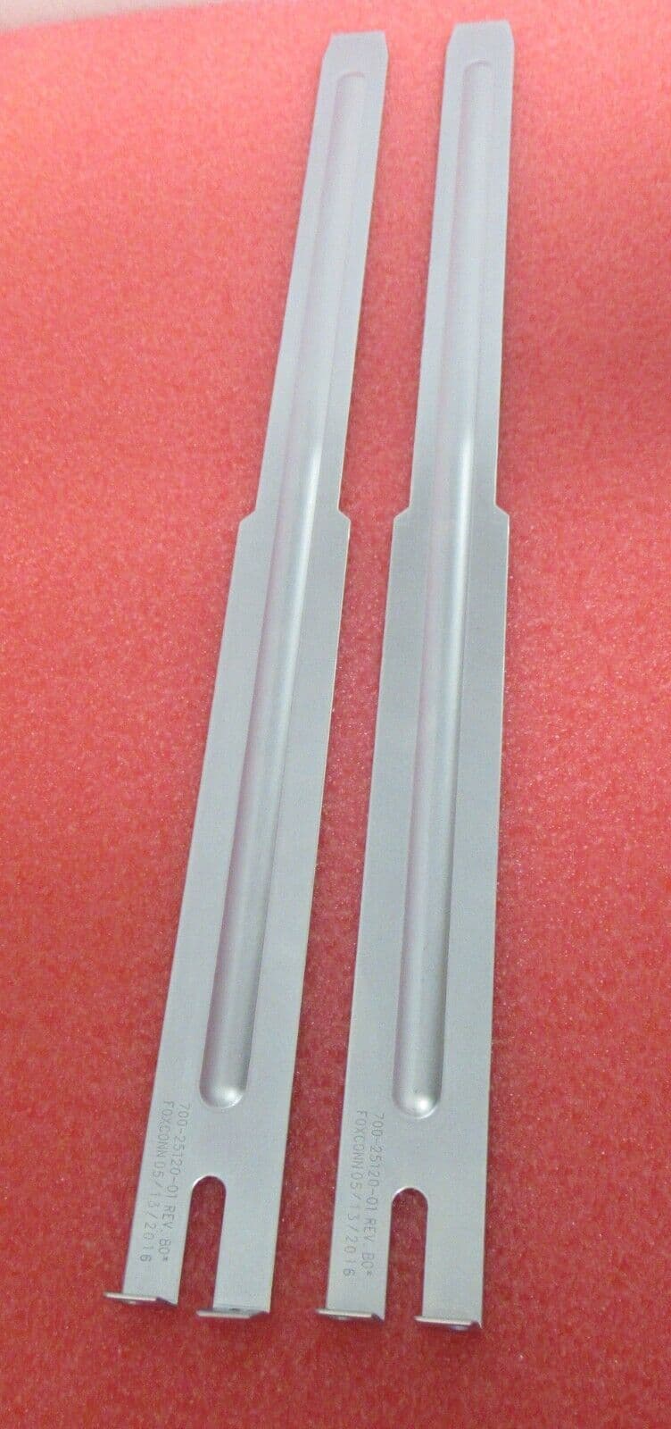 Cisco 700-25120-01 Nexus 2000 series FoxConn Switch Bracket 23