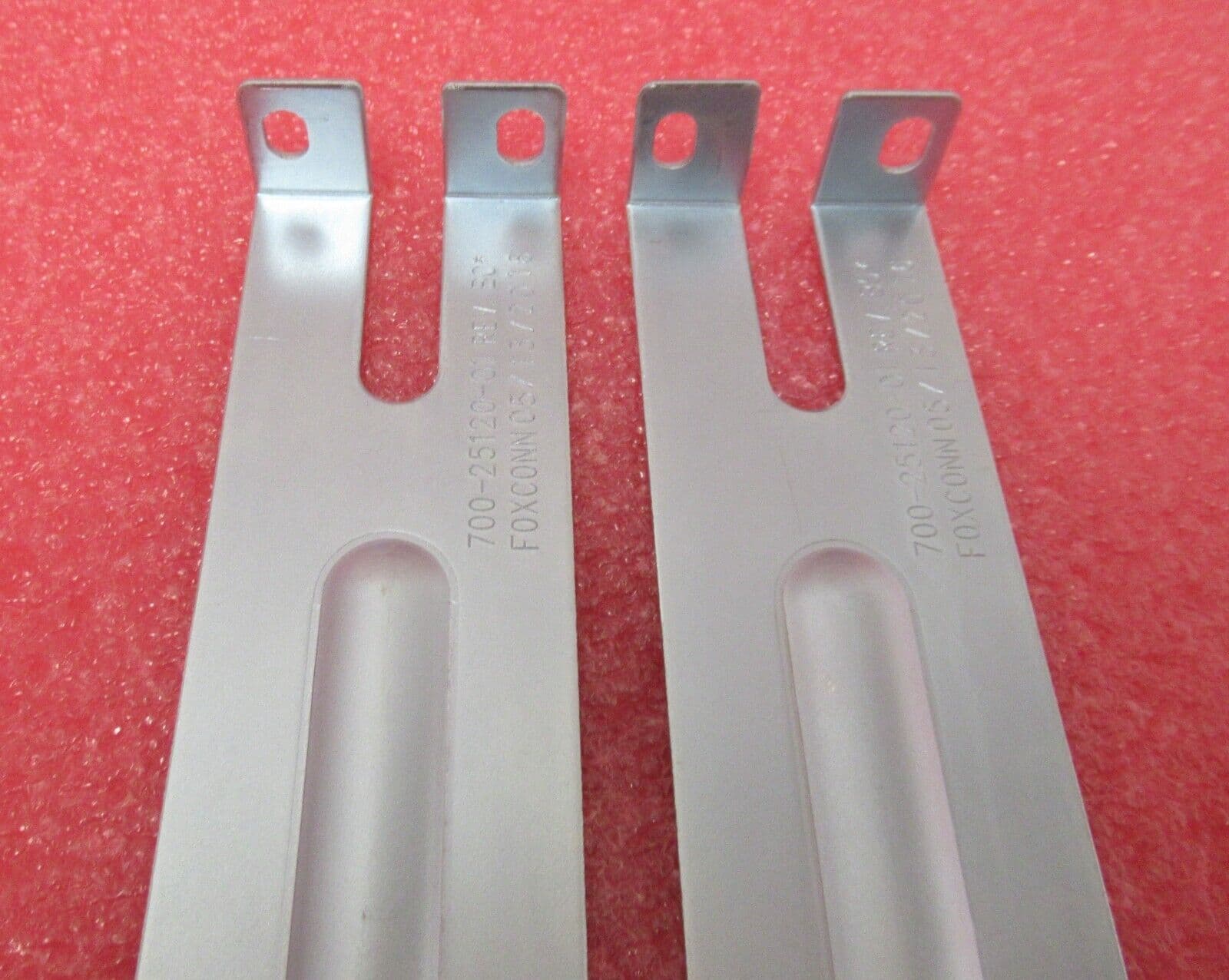 Cisco 700-25120-01 Nexus 2000 series FoxConn Switch Bracket 23