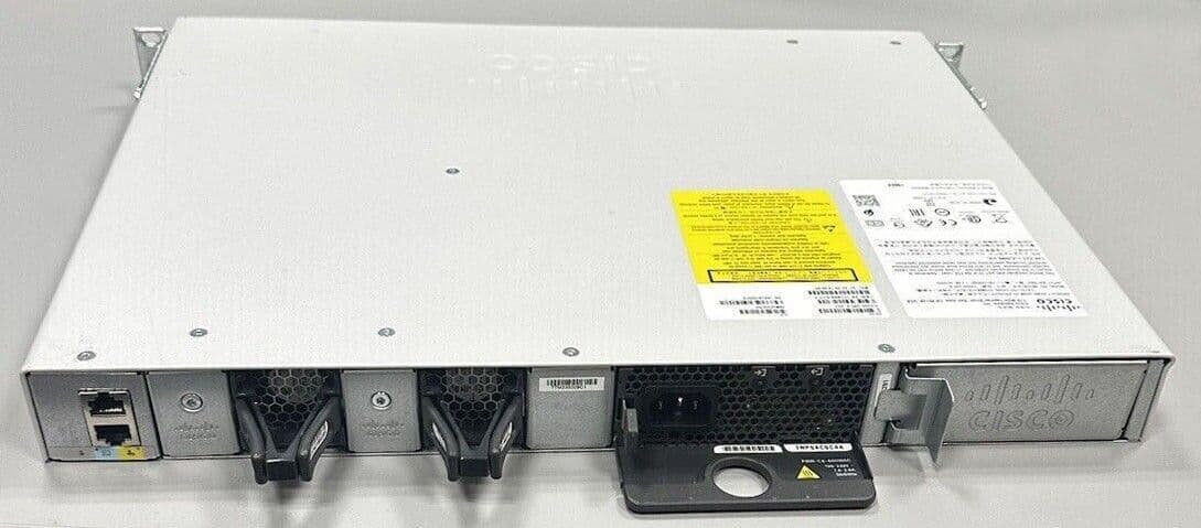 Cisco Catalyst C9200-24P-E 9200 24x Gigabit Ethernet PoE L3