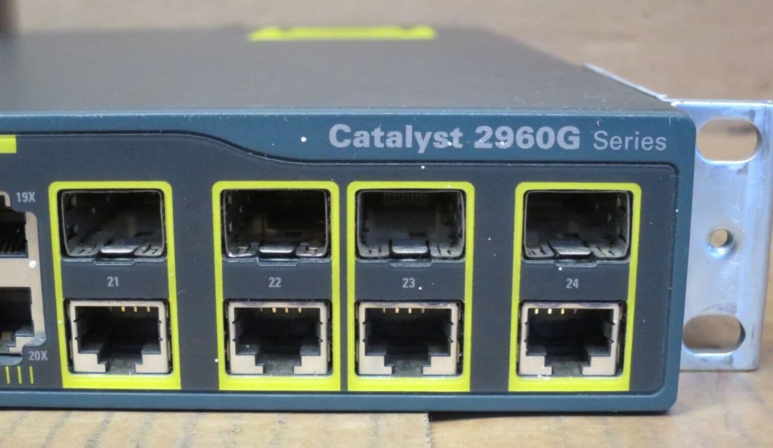 Cisco Catalyst WS-C2960G-24TC-L 2960-G 24x 1GbE 4x 1Gb Combo SFP Port ...