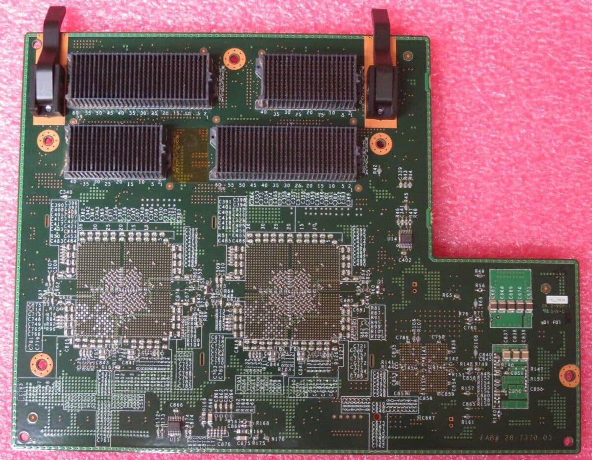 Carte Cisco Central Fwd WS-F6700-CFC V06 – Neuf Avec Accessoires