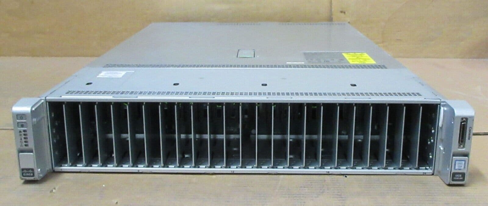 Cisco UCSC-C240-M4SX 24x 2 5