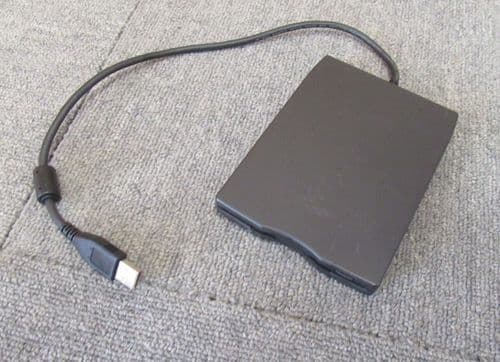 Compaq 19308801-28 254304-001 USB 3.5" External Slim Portable Flopply Drive