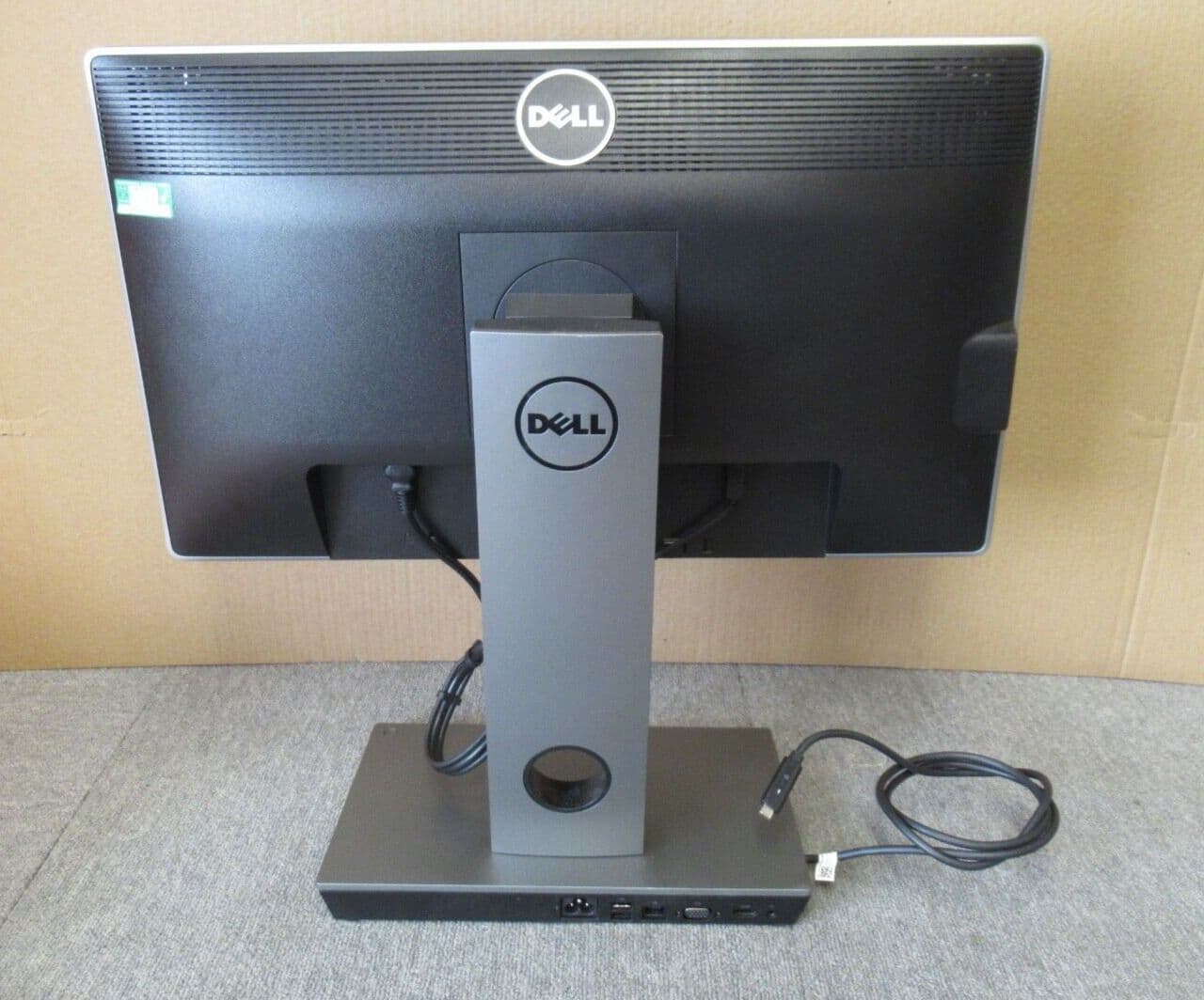 Dell 003HY DS1000 USB-C Docking Station Monitor Stand With 23