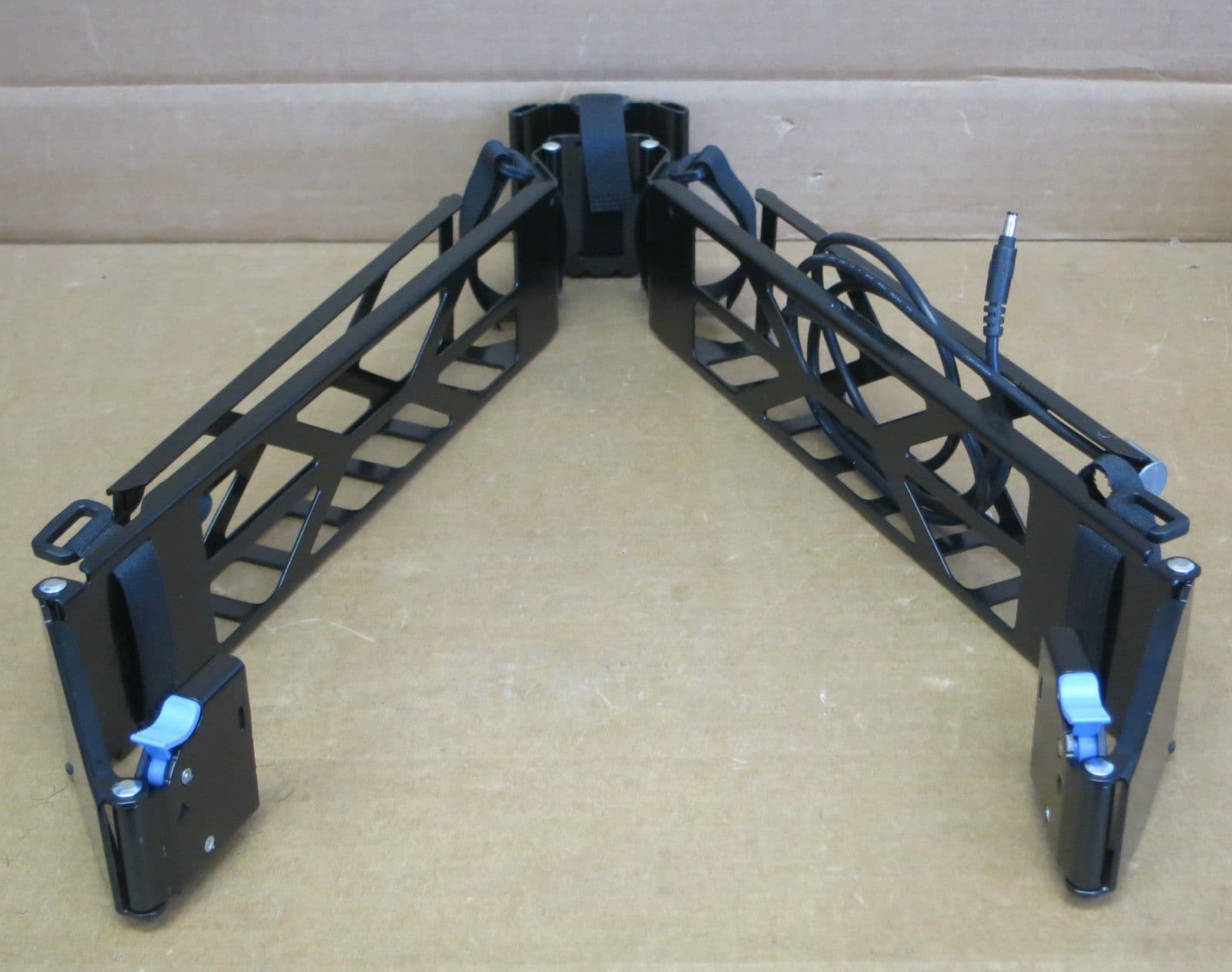 DELL CABLE MANAGEMENT ARM 2U FOR DELL POWEREDGE R510 / R710 H058C