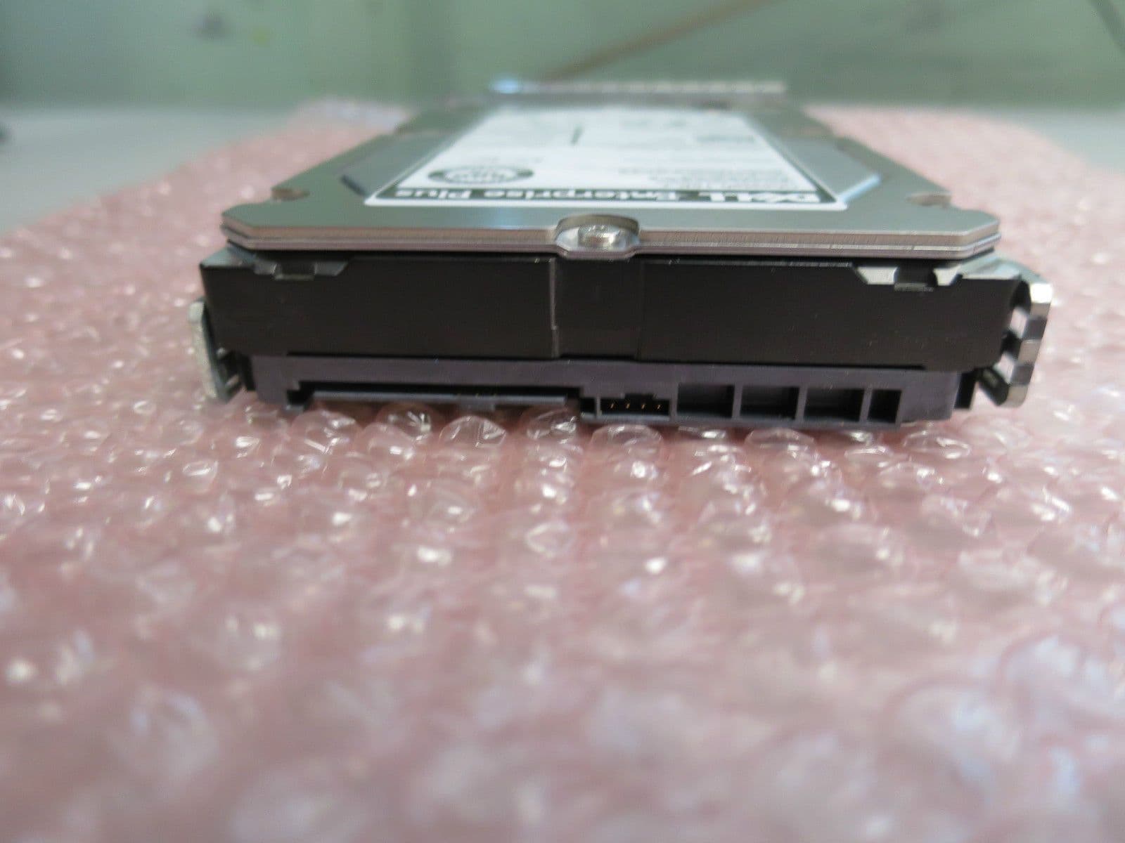 Hard Disk Seagate 146GB 15K SAS 2.5 Pollici Hot Swap Per Dell EqualLogic NJYM3, Usato