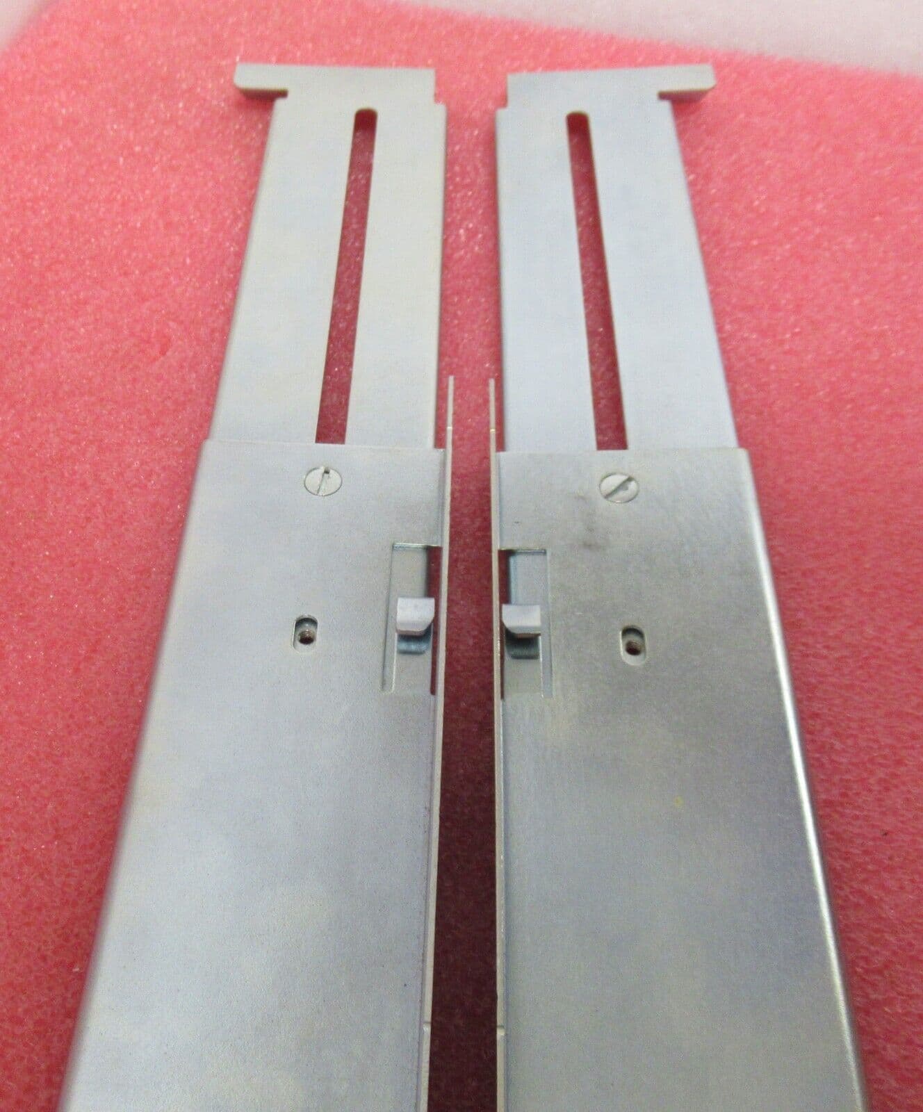 Dell EqualLogic Storage Arrays Rack Mount L-Shape Rails 2U 585mm To 860mm