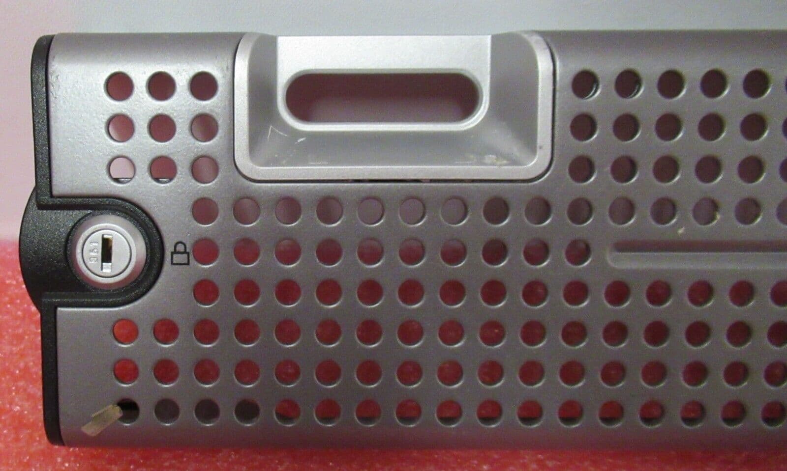 Dell FC024 0FC024 Front Bezel Faceplate 2U And Key For PowerEdge 2950