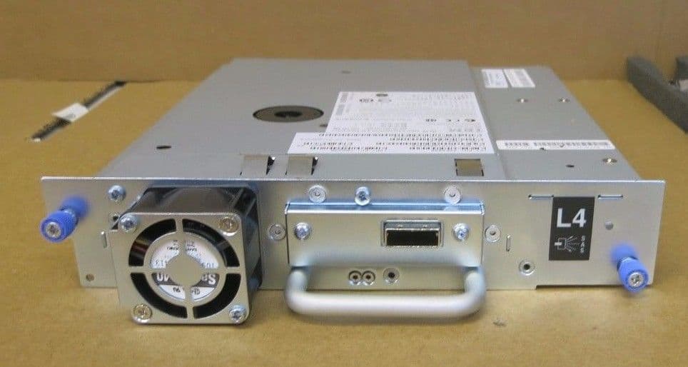 Dell N8V0K Ultrium LTO-4 Tape Drive HH SAS with tray for TL2000 / TL4000