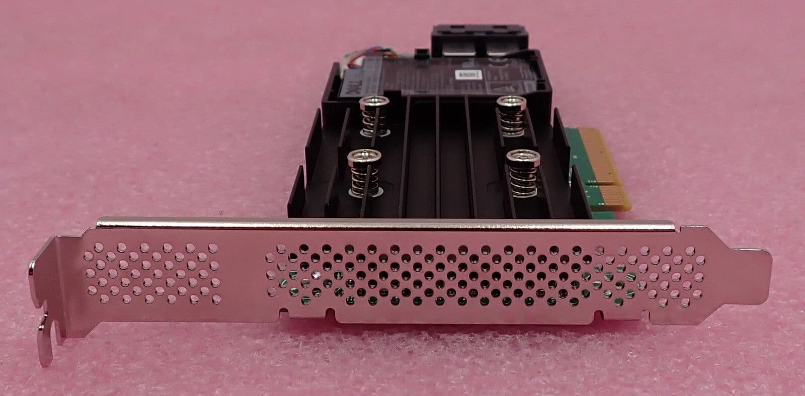Dell PERC H740P Mini Mono 8-CH 8GB SAS 12G SATA 6G PCI-E - GP6RN Dell PERC H740P Mini Mono 8-CH 8GB SAS 12G SATA 6G PCI-E - GP6RN