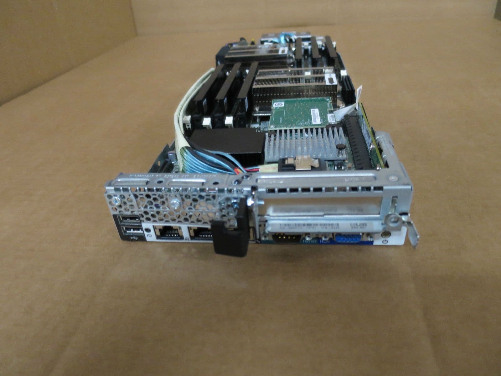 Dell PowerEdge C6100 4 server nodes with 8 x Intel Xeon L5630 96Gb Ram ...
