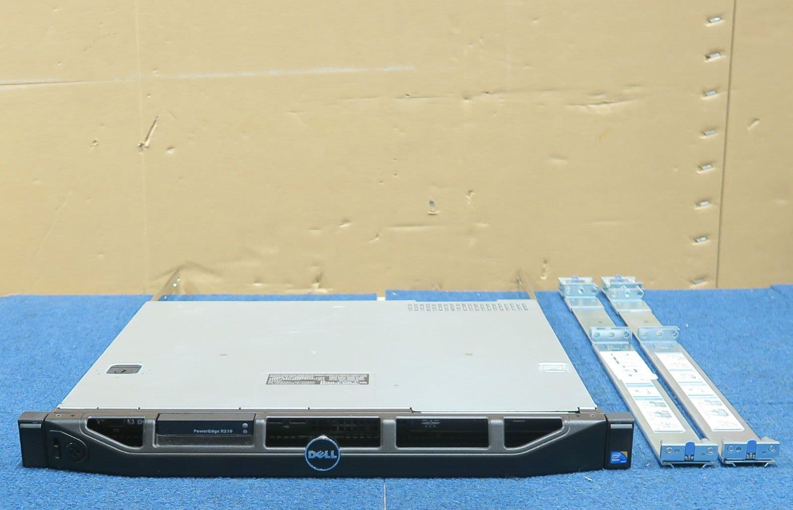 Dell Poweredge R210 Xeon X3430 2 40GHz 4GB 2x500GB 1U Ultra Compact