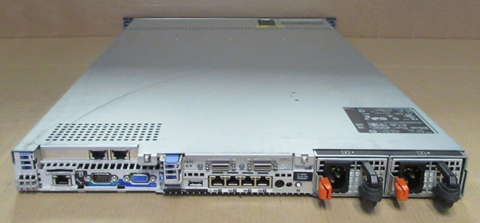 Dell PowerEdge R610 1x Intel Xeon 4C E5620 2 40GHz 8GB 8x 2 5