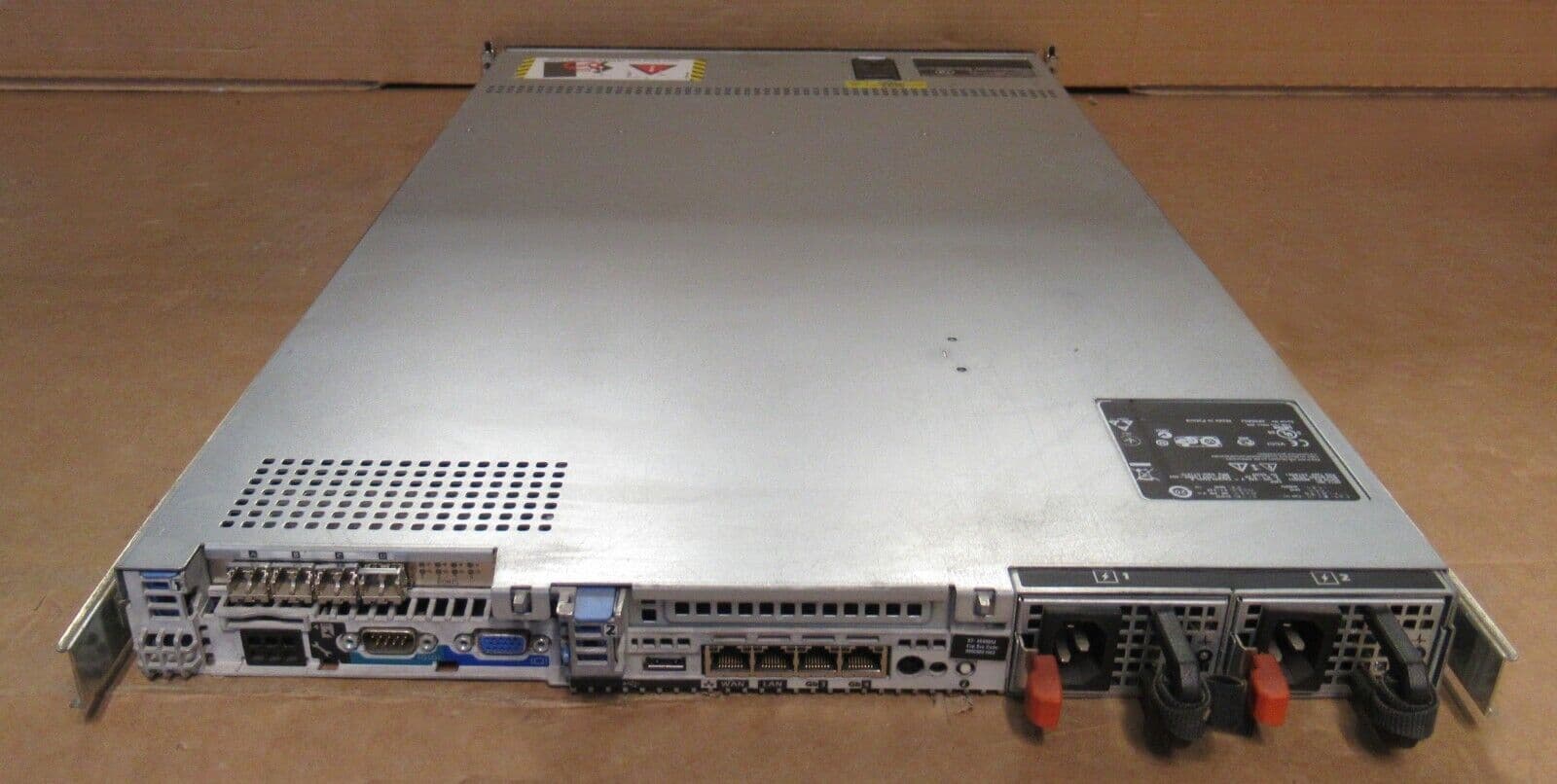 Dell PowerEdge R610 2x Xeon Quad Core E5504 2GHz 8GB 6x 2 5