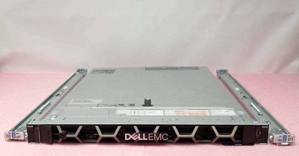 Dell PowerEdge R640 8SFF – 2x Xeon Silver 4110 – 64Go DDR4 – Rails Inclus – Serveur Occasion Reconditionné