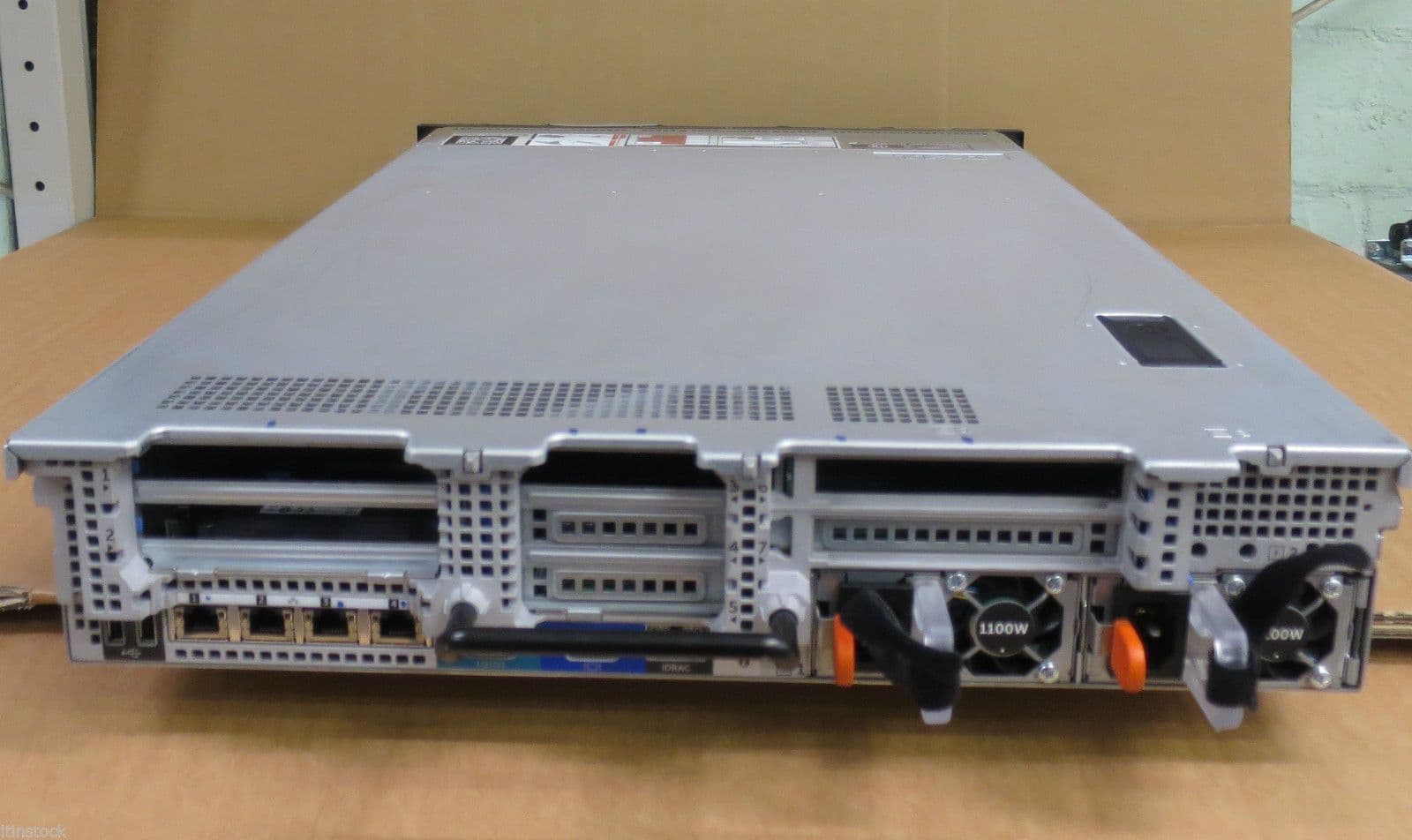 DELL PowerEdge R820 レア Dell PowerEdge R820 4 x Intel Xeon E5-4650 8-Core 2 7GHz 384GB 16