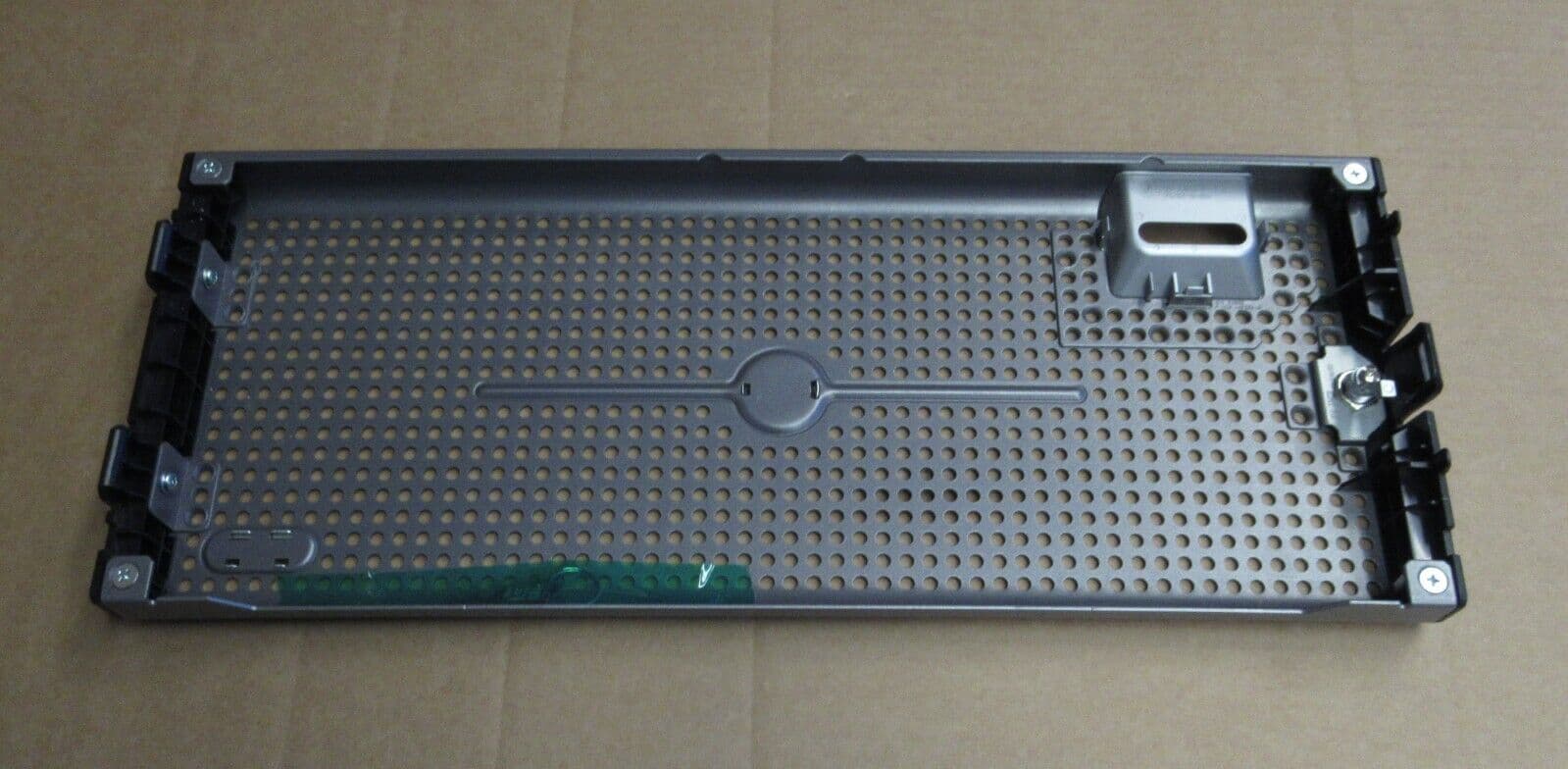 thumbnail interactive-video image 1 of Dell Front Panel Bezel Faceplate For R630 R430 R620 R420 R330 Servers - With Key - Used 1 of 3