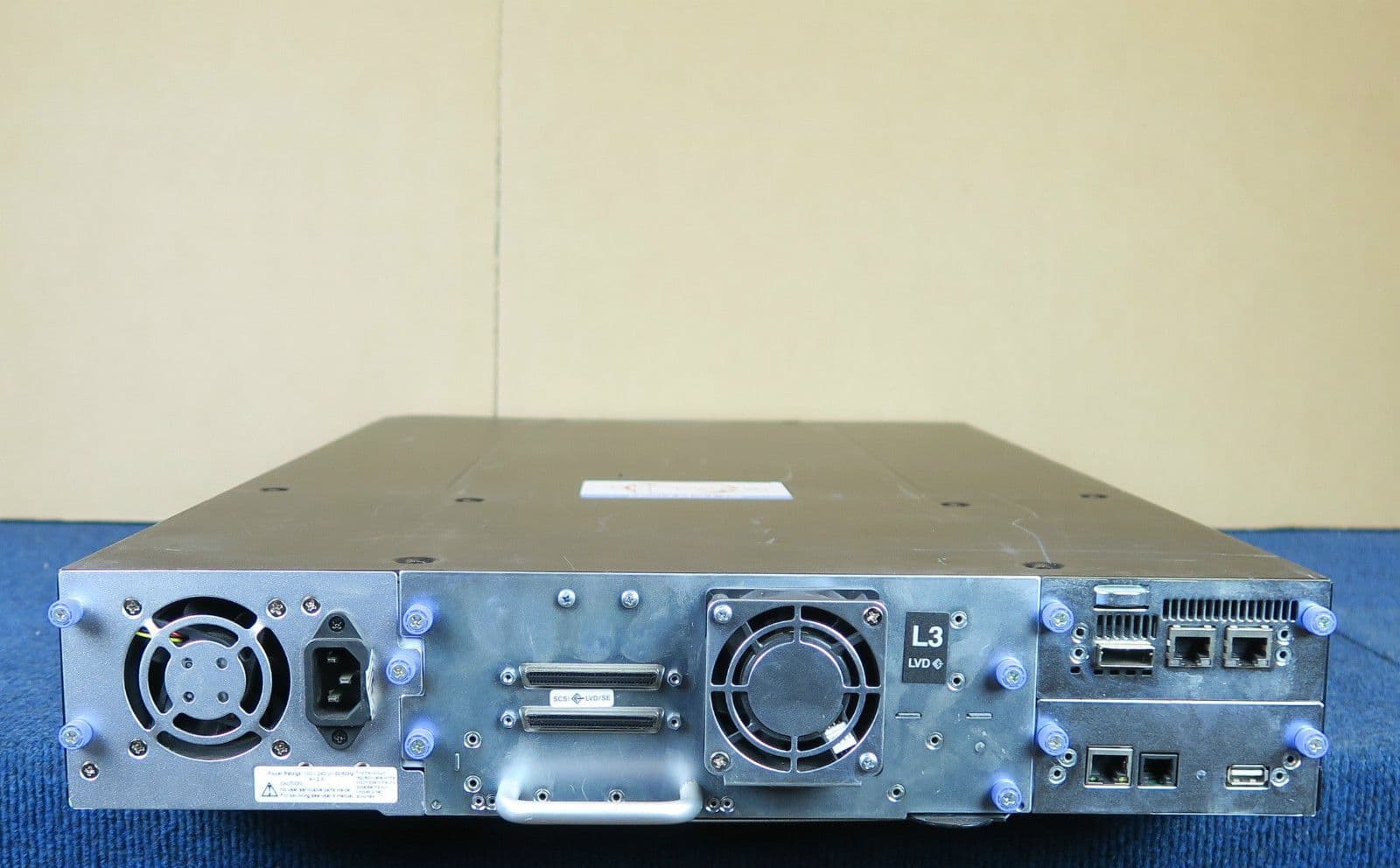 Dell Powervault TL2000 Rackmount Backup Tape Library LTO3 SCSI 2 x tape