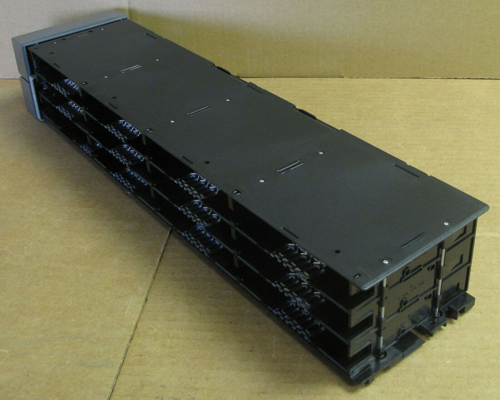 Dell PowerVault TL2000 Tape Library Left Magazine 12Bay Slots XR028