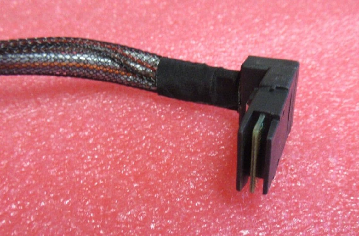 Dell R145M PowerEdge R710 MiniSAS A/B to H700/H200 Backplane